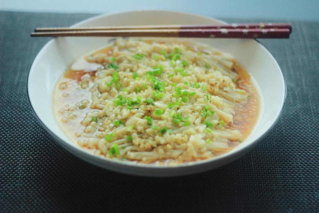 蒜蓉蒸金针菇