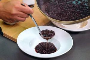 泰式椰香紫米粥的做法 步骤4