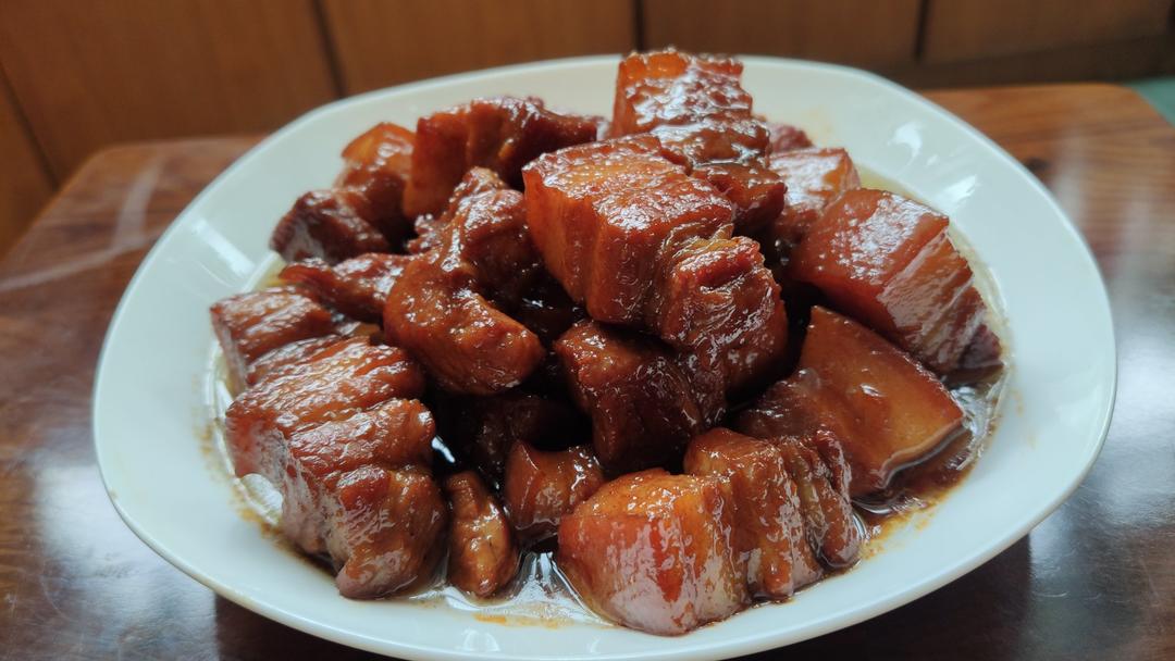 风味裳做的老式红烧肉 吃出幸福的味道 馋的流口水 两碗饭挡不住