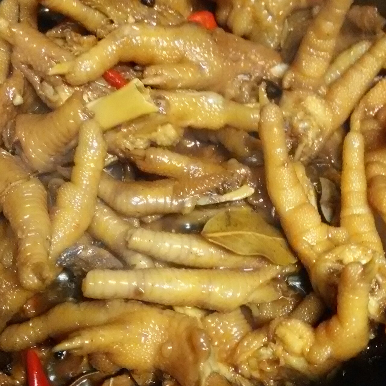 卤鸡脚