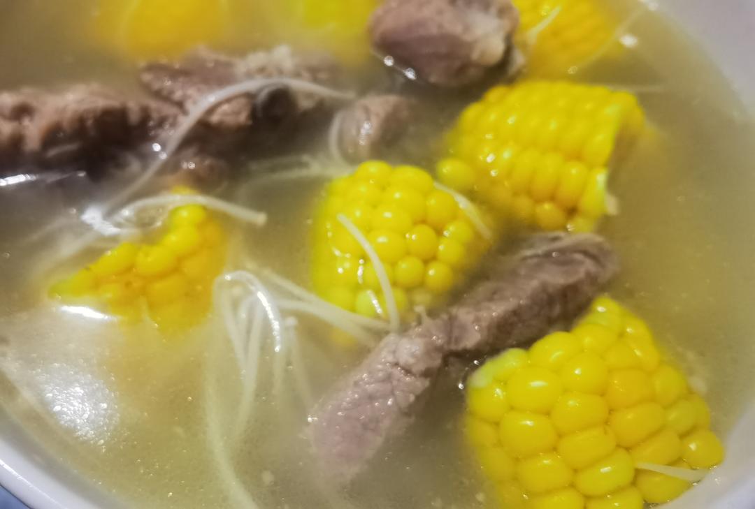 玉米排骨汤