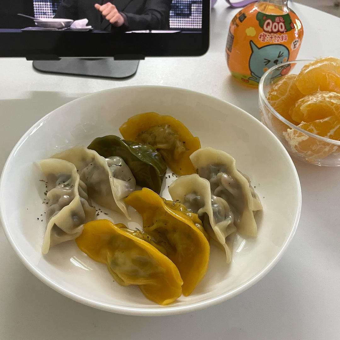 莲藕瑶柱肉饺子+花甲木耳肉饺子