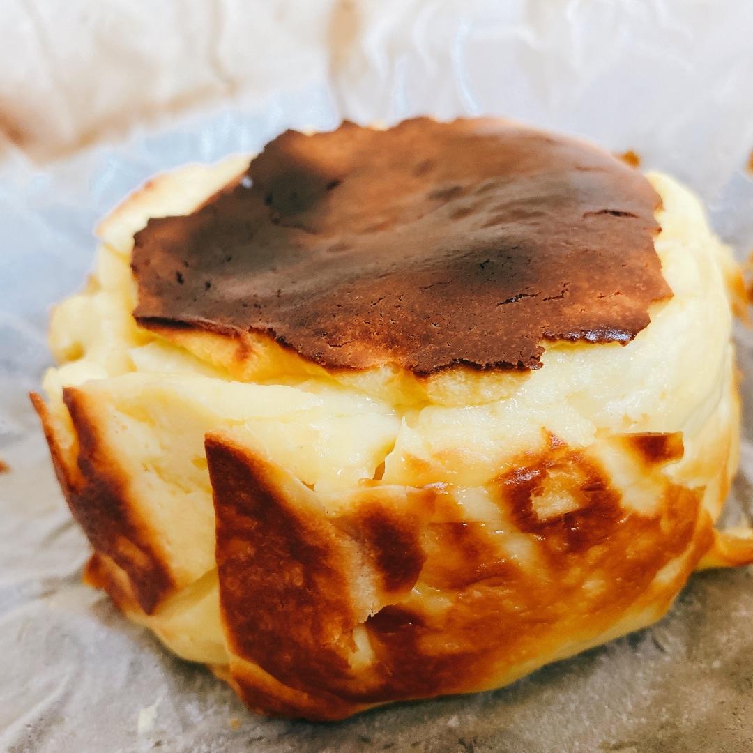 快手的网红basque cheesecake巴斯克焦芝士蛋糕