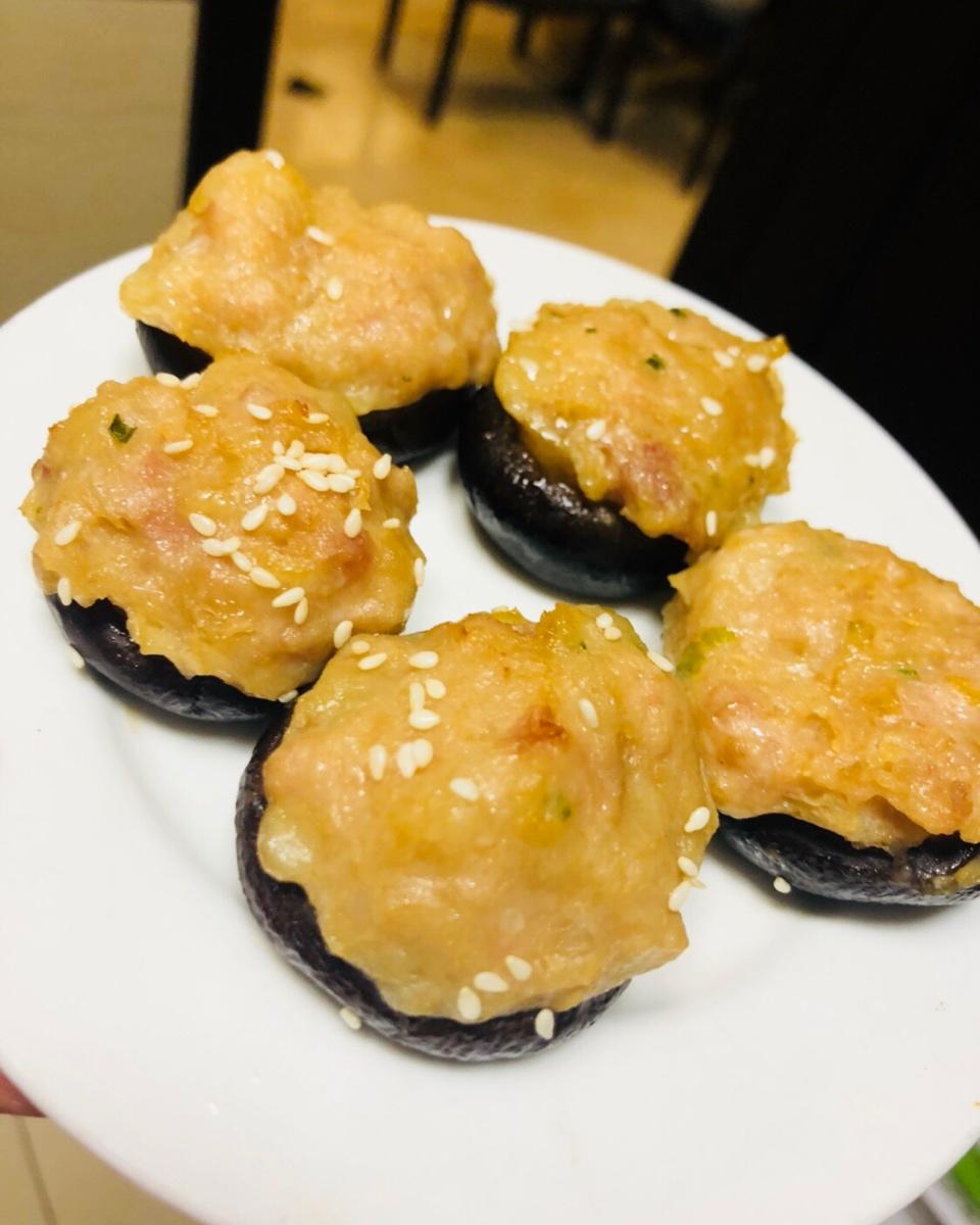 美味的肉酿香菇～～孩子爱吃的下饭菜