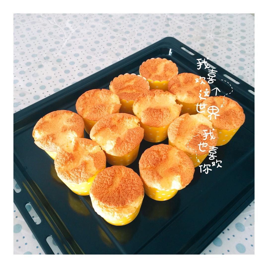 棉花纸杯蛋糕