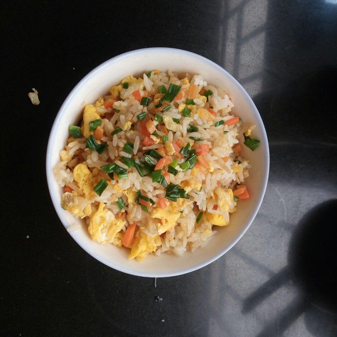 家常蛋炒饭