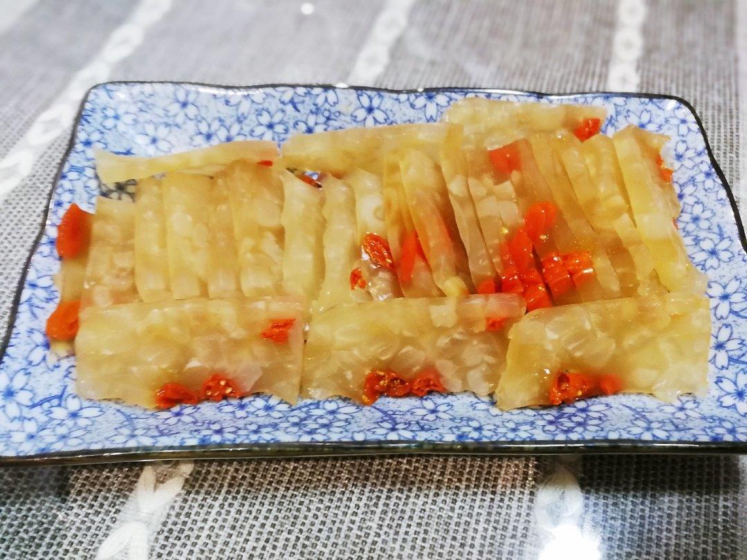 水晶肉皮冻