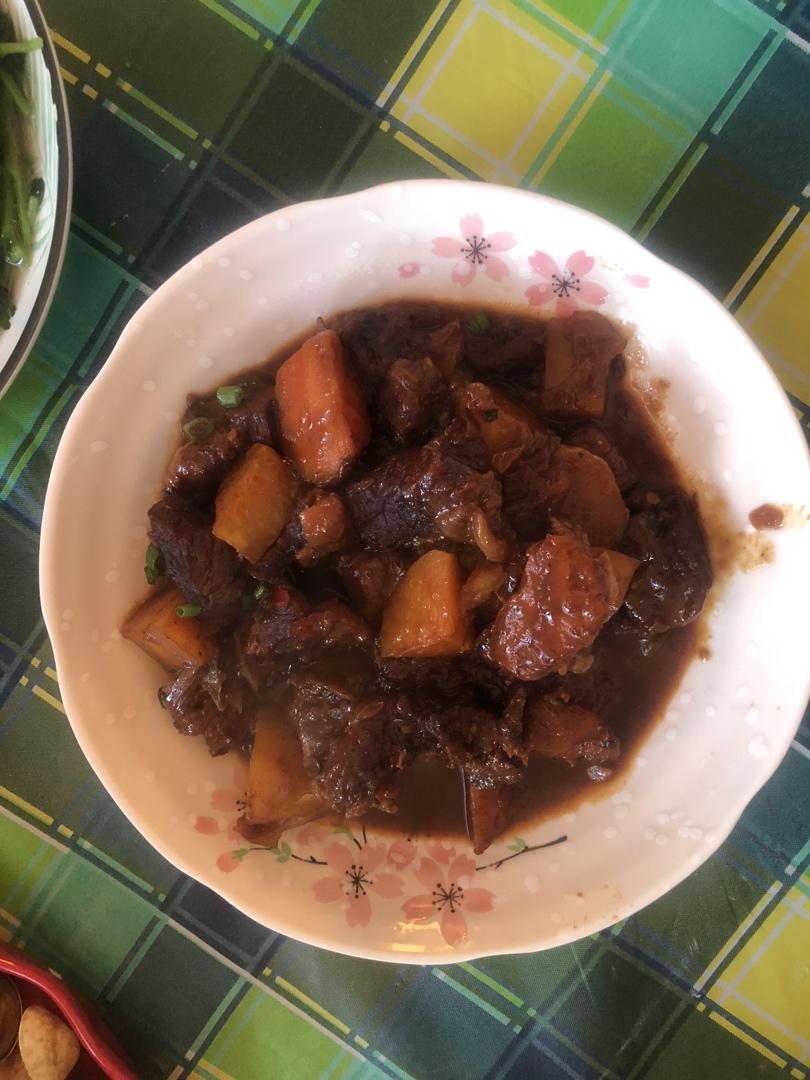 番茄土豆炖牛腩