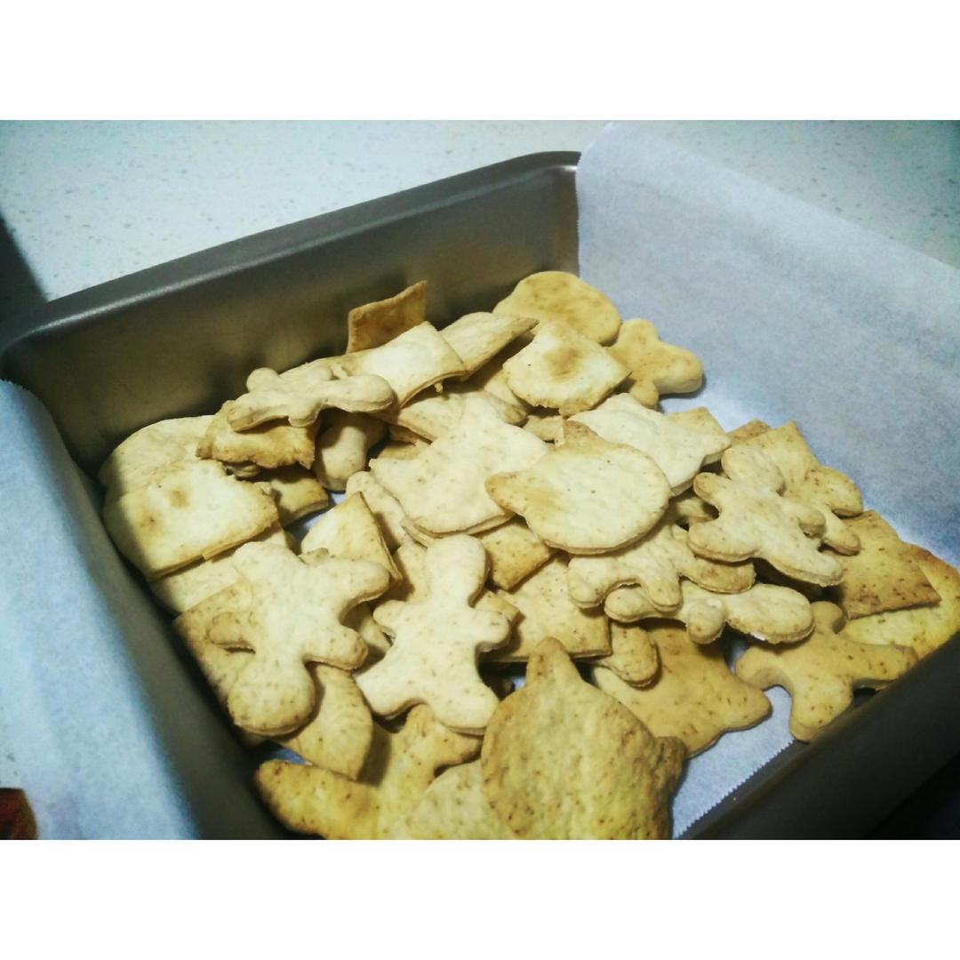 三花淡奶苏打饼干