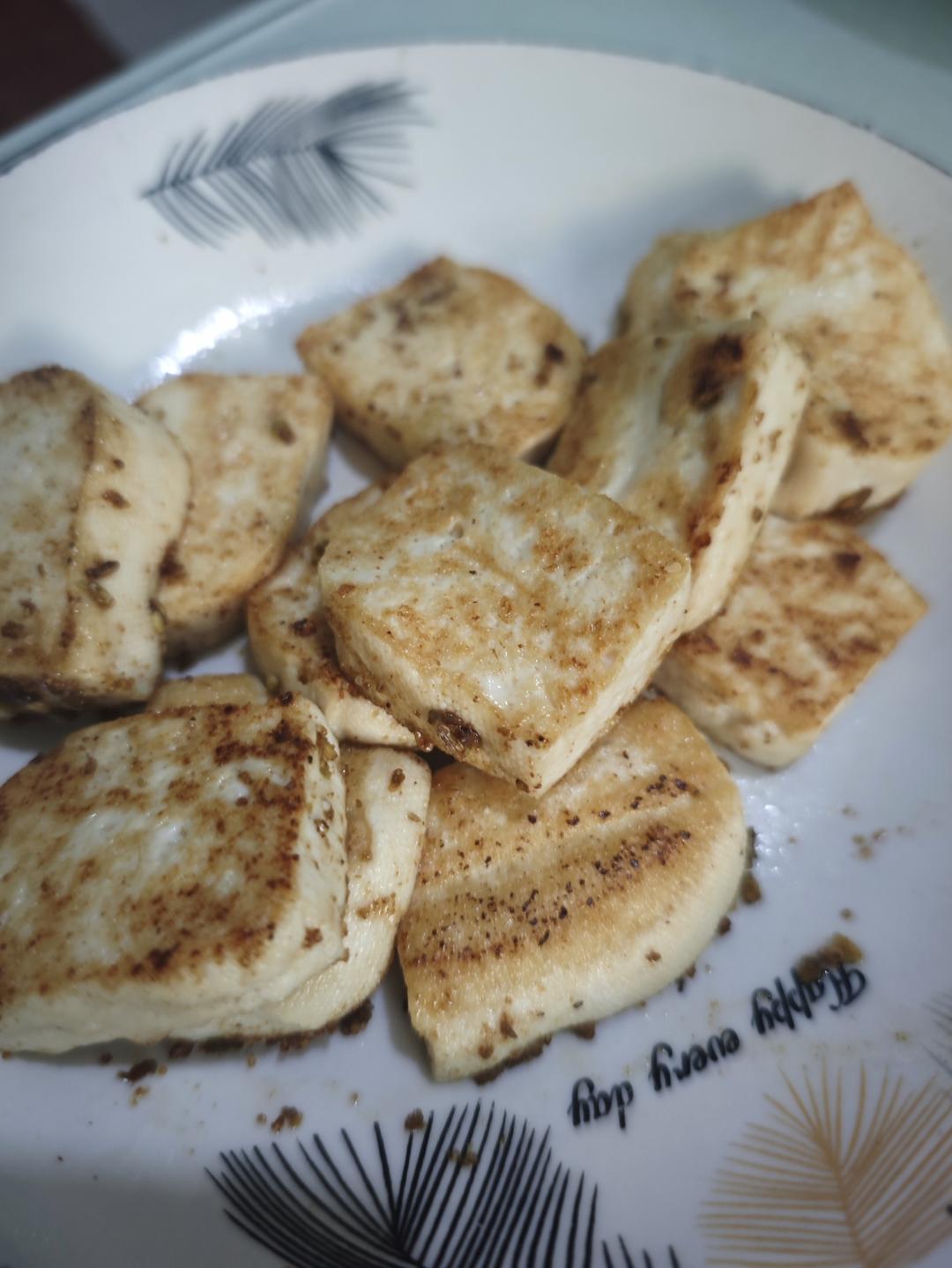 美味减脂餐：香煎孜然豆腐