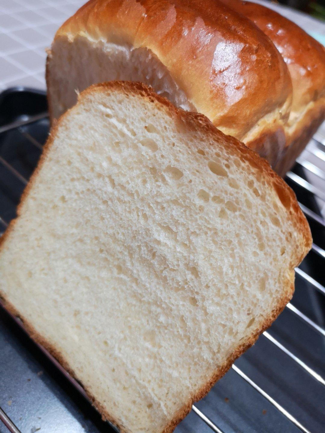 基础面包制作 Basic Bread (Loaf&Roll)