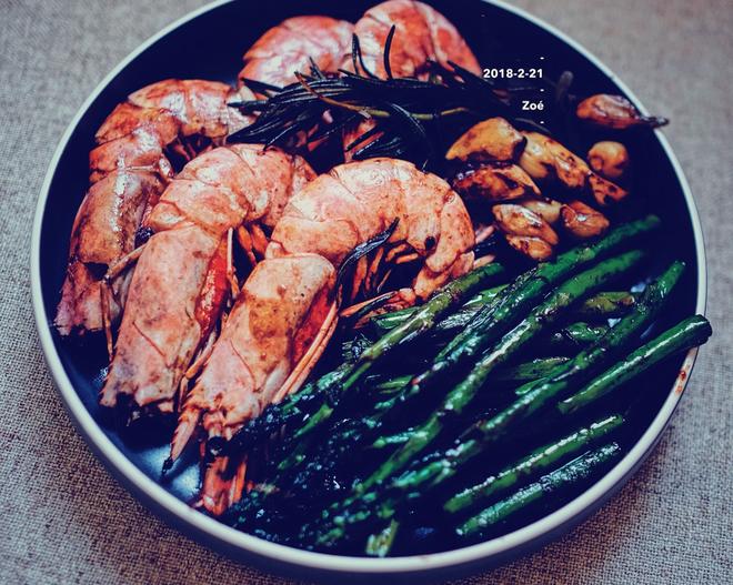 阿根廷🇦🇷红虾煎芦笋的做法