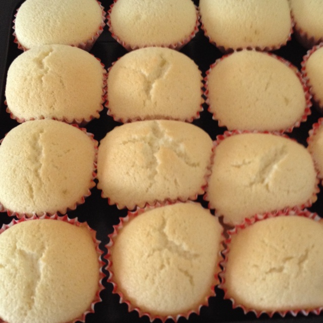 奶香迷你蛋糕仔