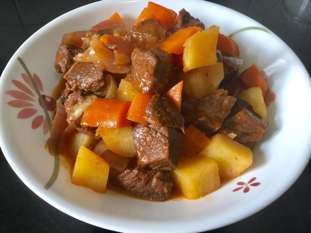 土豆炖牛肉