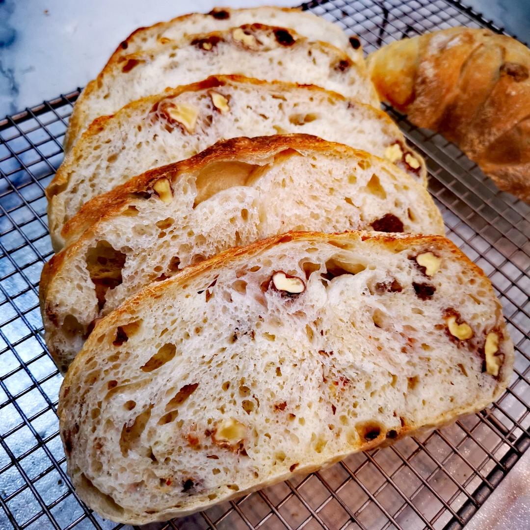 中筋面粉做波兰种欧包