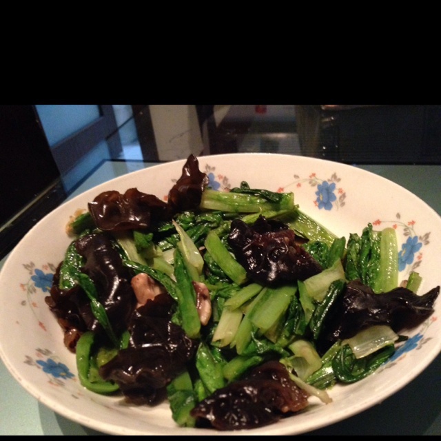 清炒油麦菜