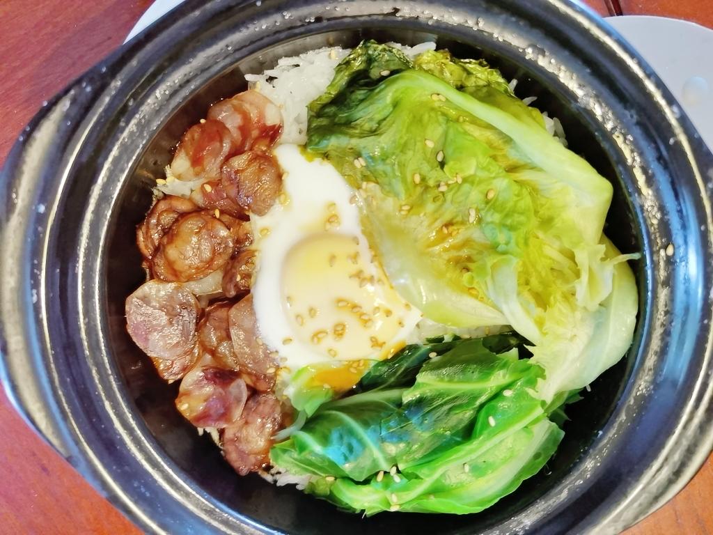 熟能生巧~腊味煲仔饭