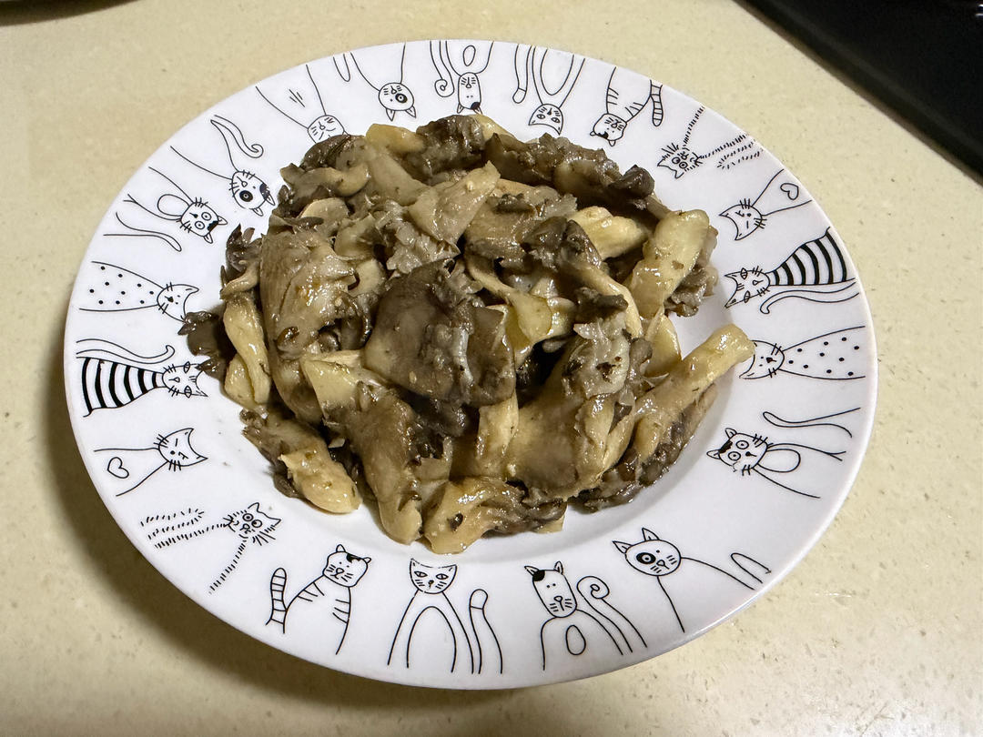 干煸平菇（有肉的味道）