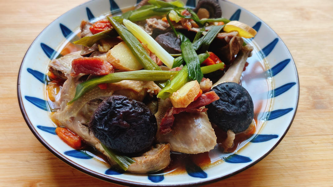 原汁原味 清蒸乳鸽