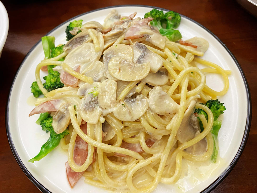奶油培根意大利面 - Creamy Beacon Linguine