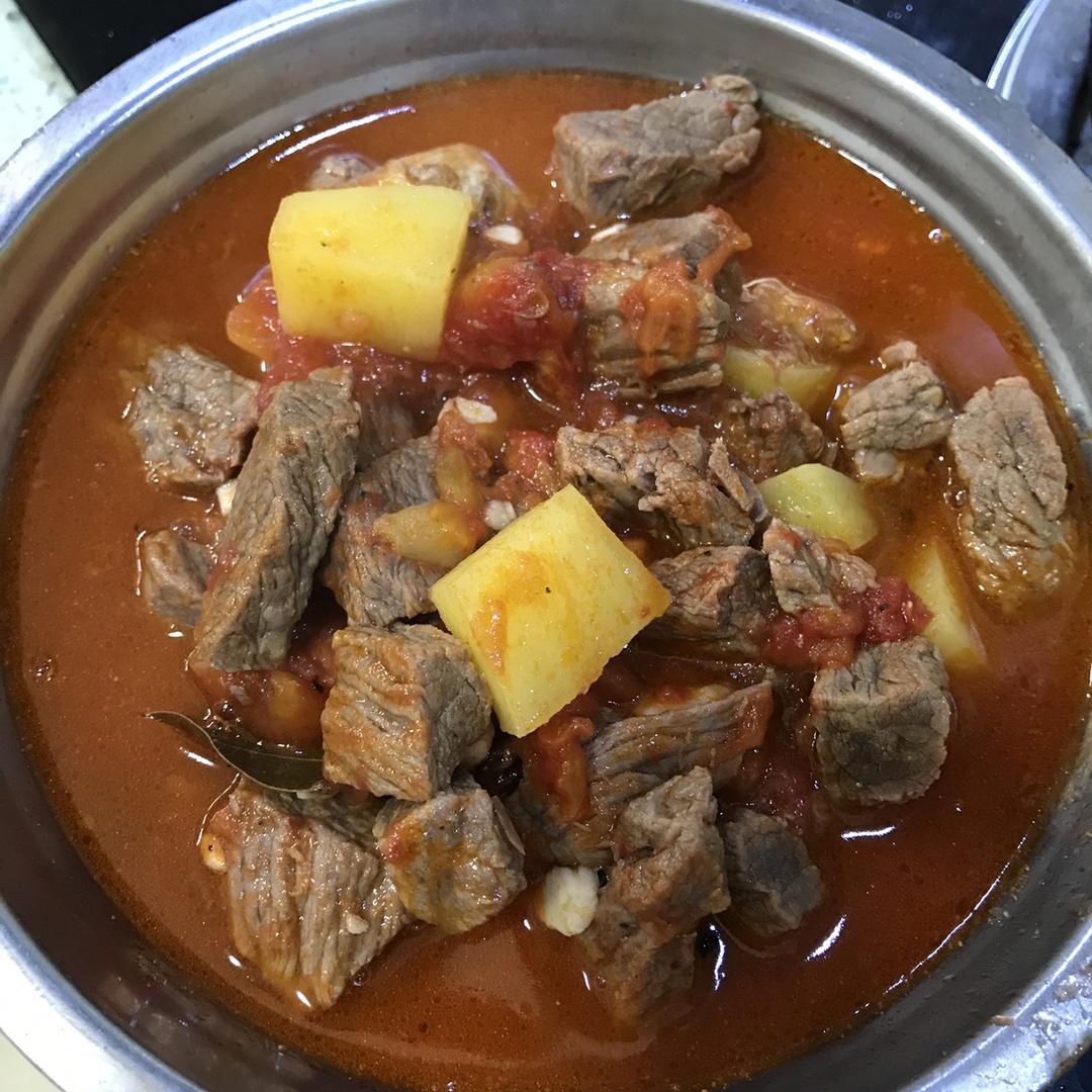 番茄土豆炖牛腩