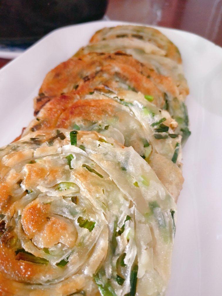 葱油饼（饺子皮版）