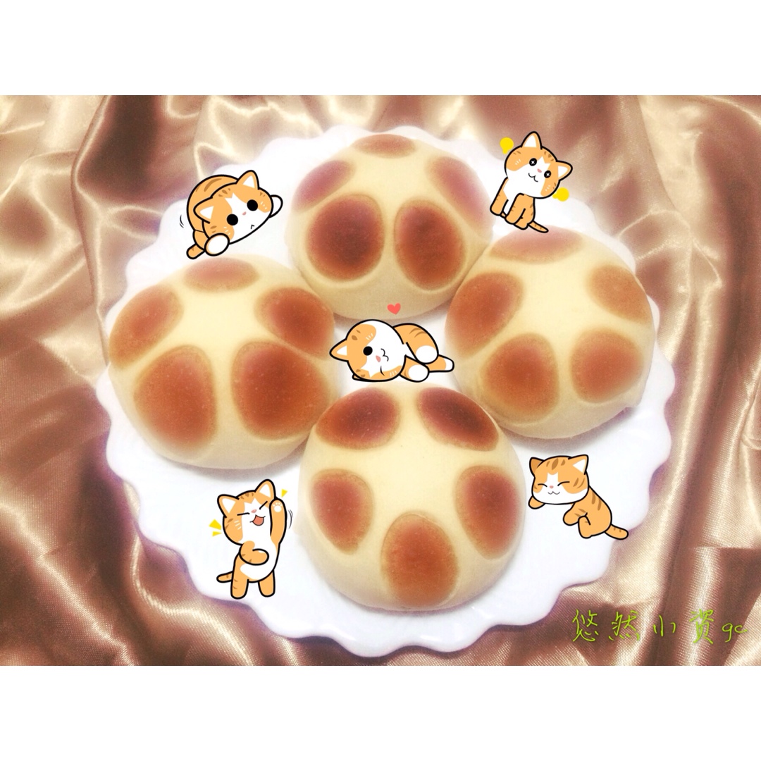 猫爪椰蓉面包——欧克皮的简单装饰