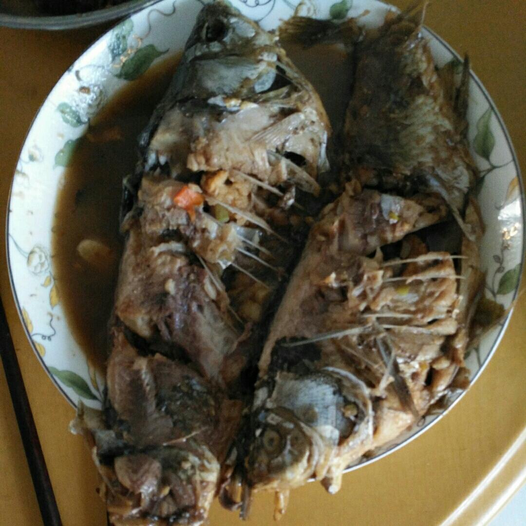 红烧鲫鱼