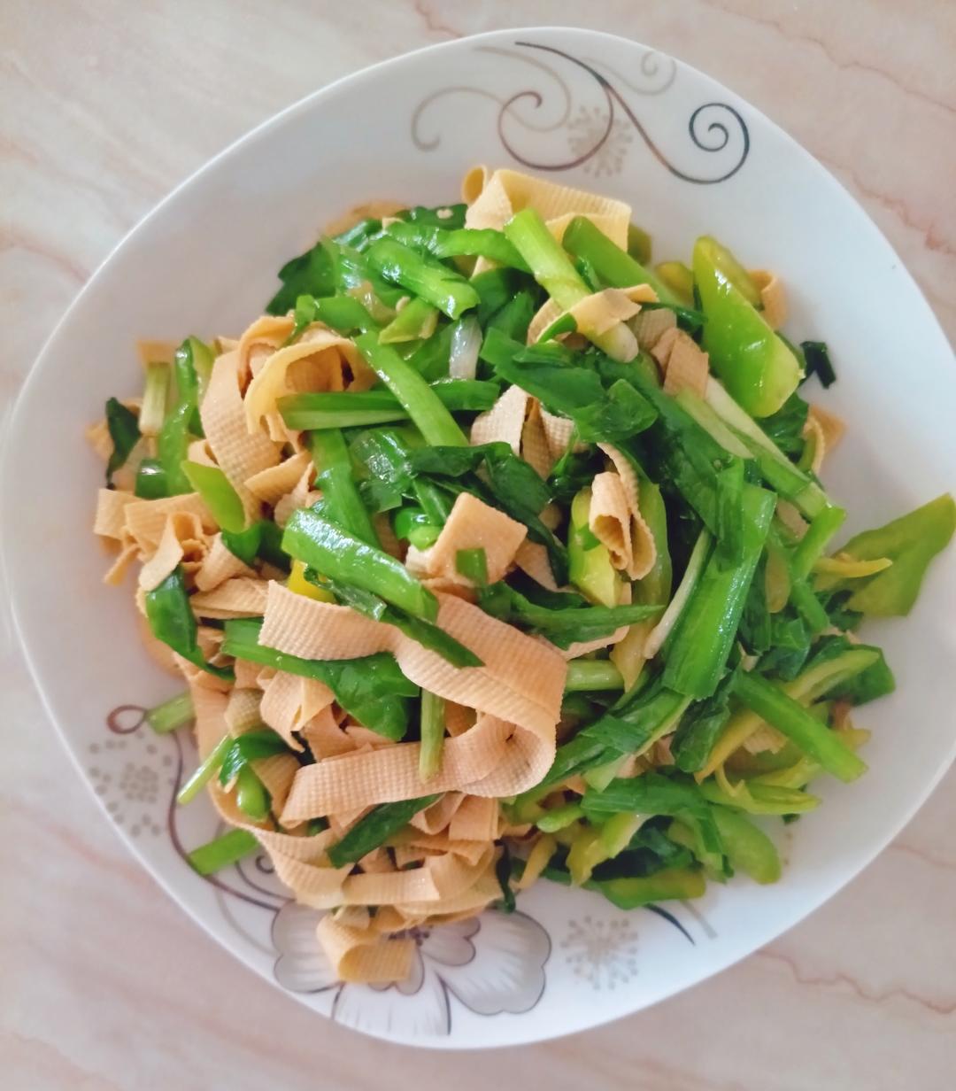 韭菜炒千张—【豆腐皮炒韭菜】