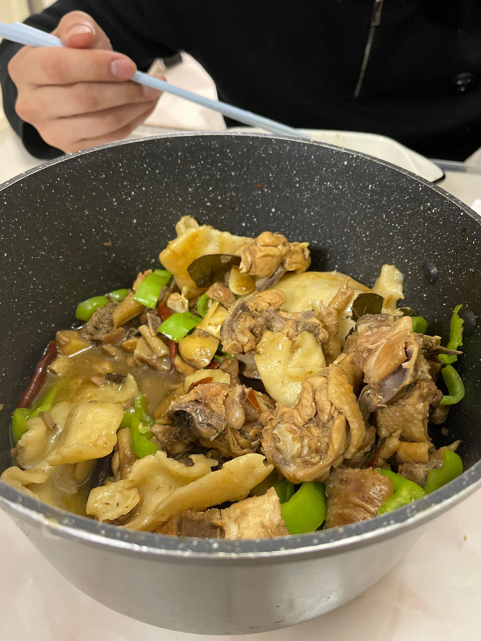 地锅鸡+自制红油【曼食慢语】