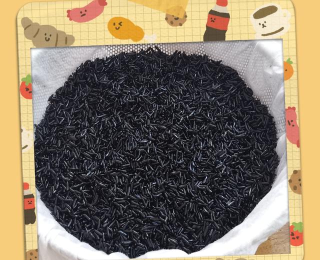 纯天然的黑色糯米饭的做法