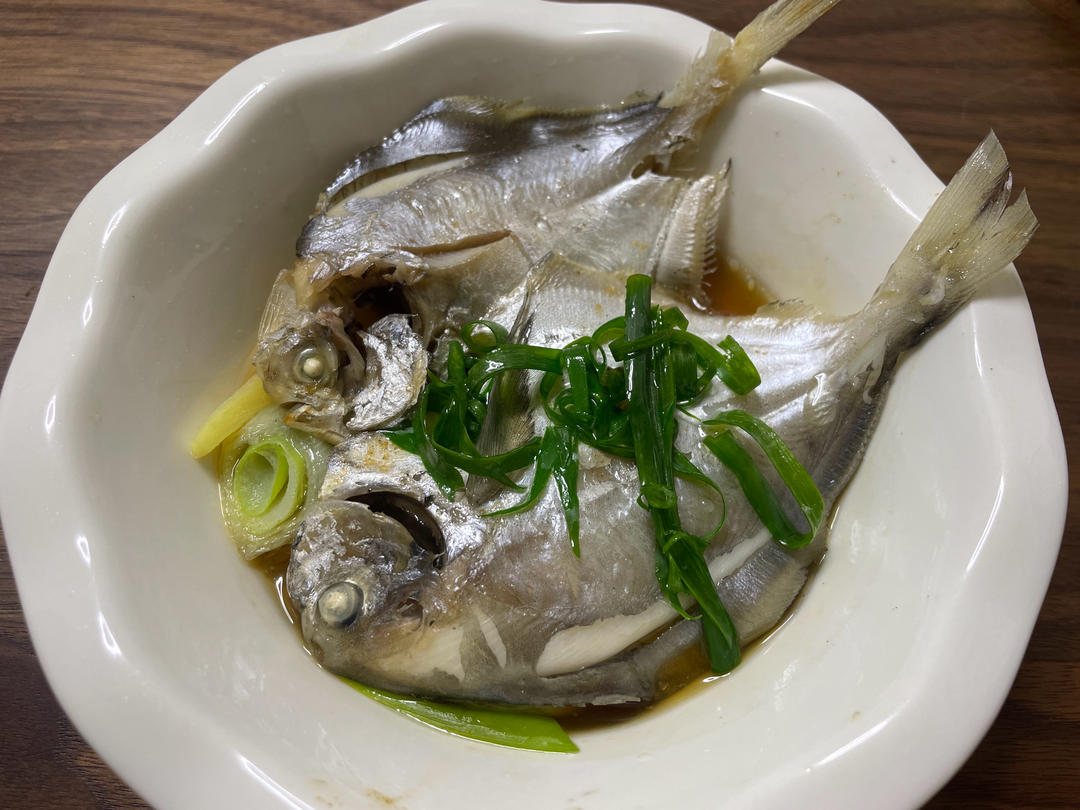 清蒸白鲳鱼
