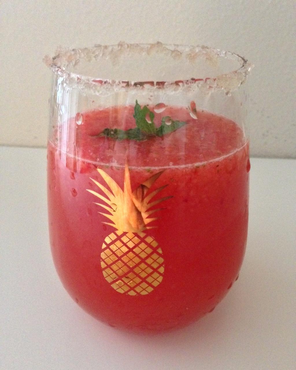 草莓柠檬水
Strawberry Lemonade