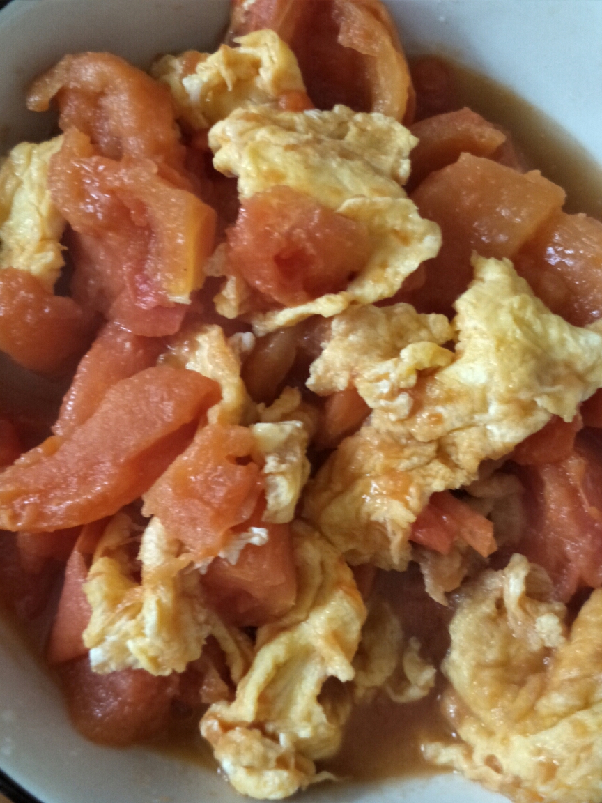 多汁西红柿炒鸡蛋汤的做法