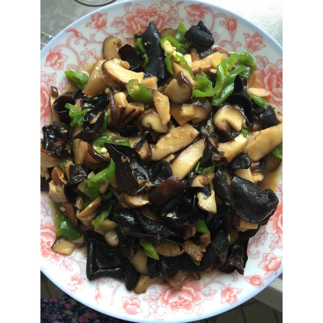 香菇炒肉