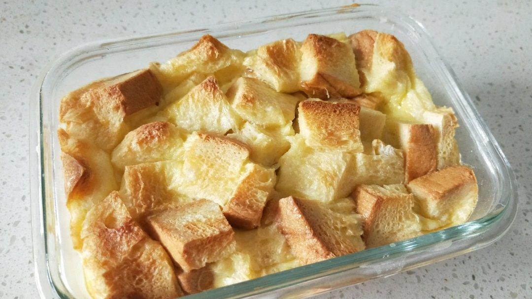 吐司布丁：浓郁丝滑，像含了一口固体奶茶