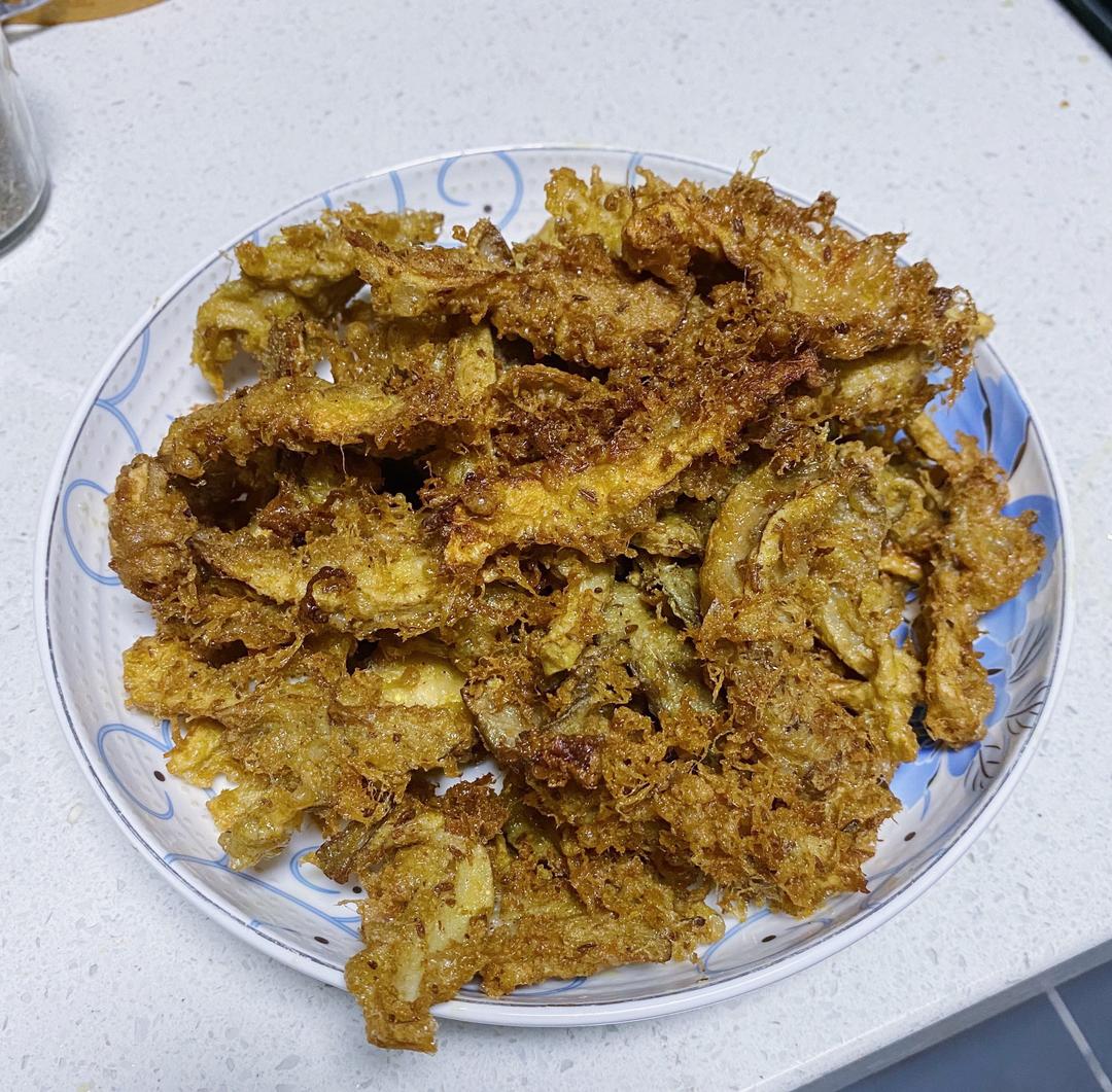 外酥里嫩，没有椒盐也能作出比肉还要好吃的椒盐蘑菇的做法