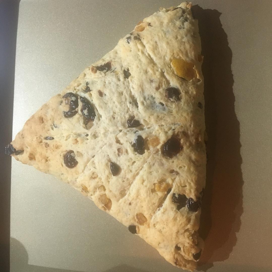 蔓越莓橙皮三角芝士包