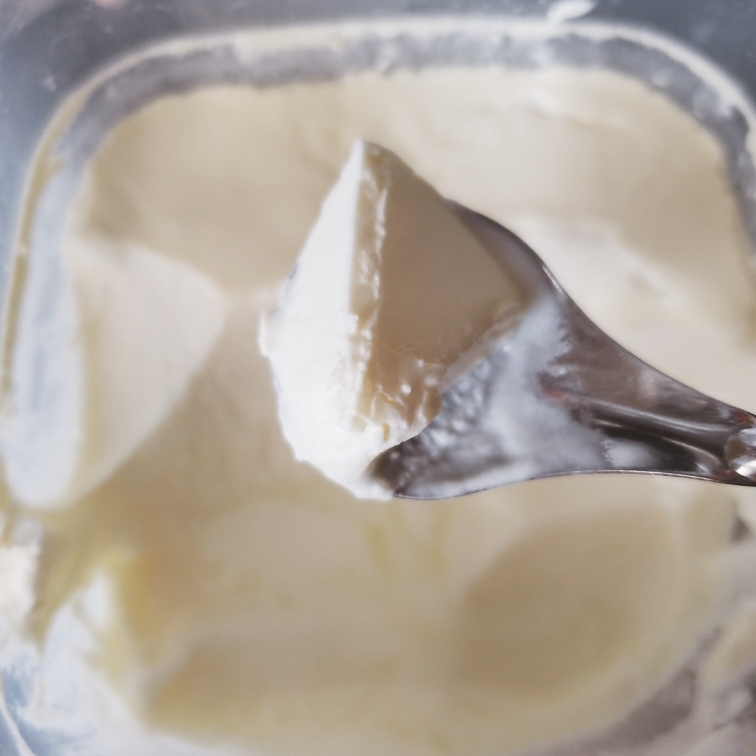 自己做的老酸奶不如买的好吃？你需要试试这个方子