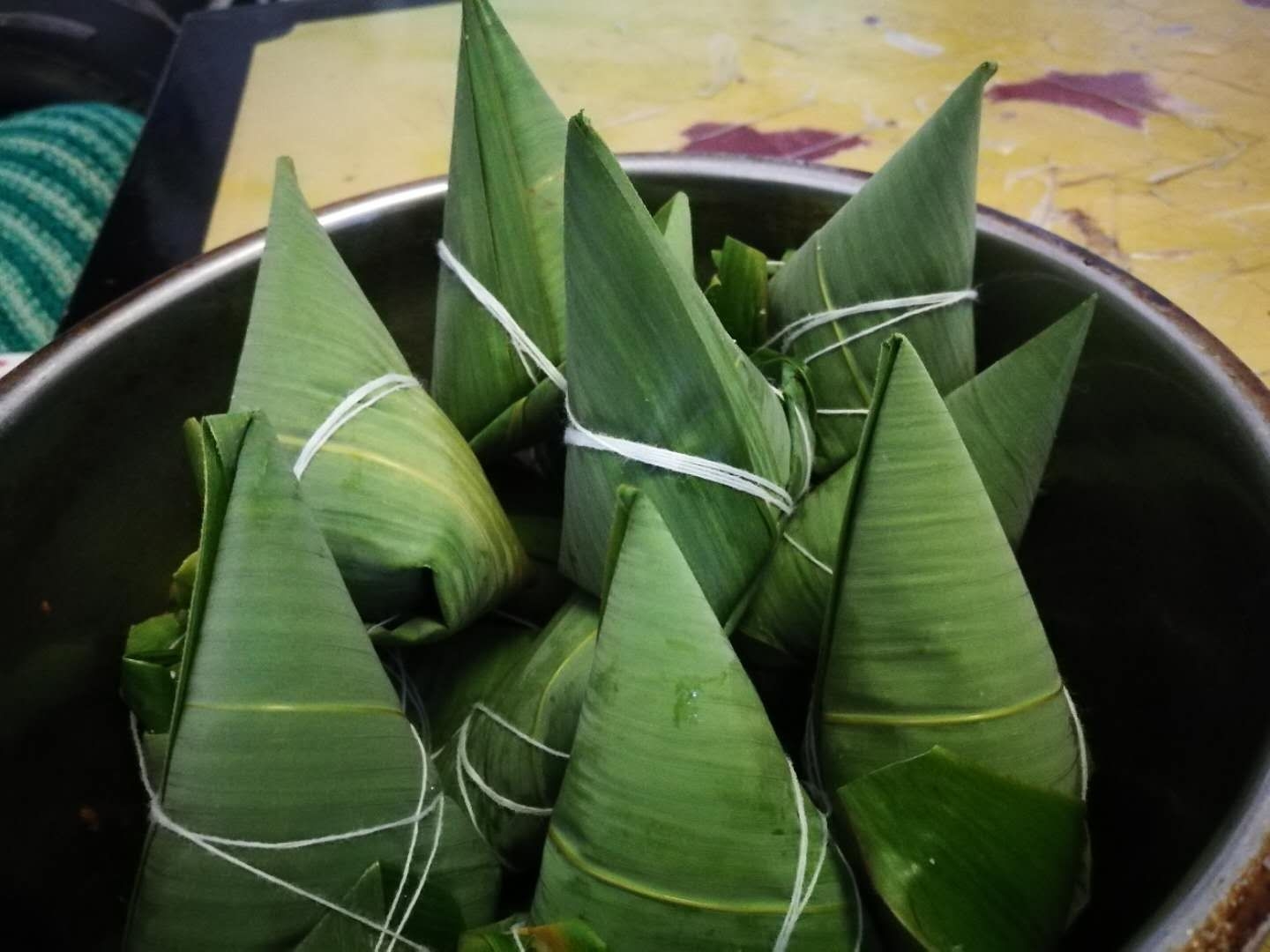 红枣粽（附鲜肉粽）的做法