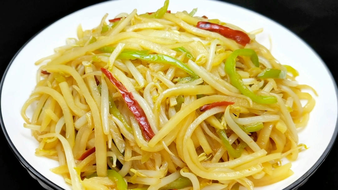 家常下饭菜豆芽炒土豆的做法