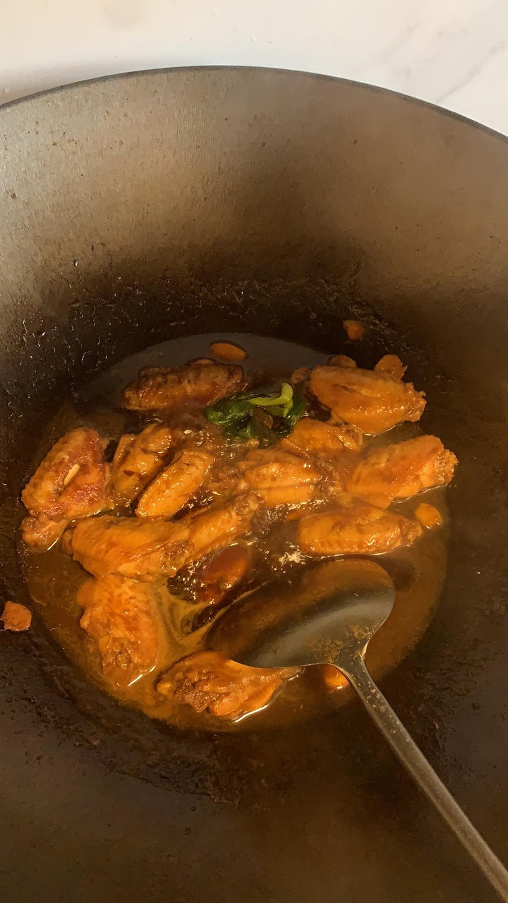 厨师长教你：“可乐鸡翅”的家常做法，味道鲜嫩可口，先收藏起来