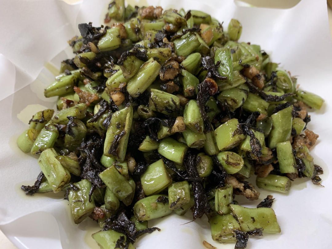 榄菜肉末四季豆