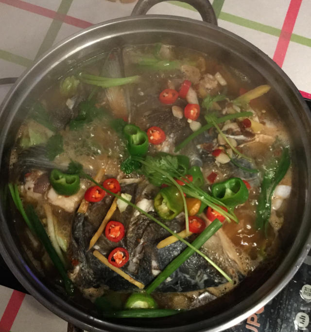 鱼头火锅
