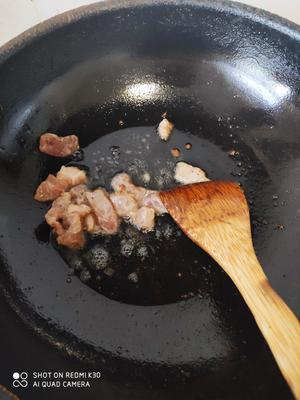 家常快手炒肉片的做法 步骤3