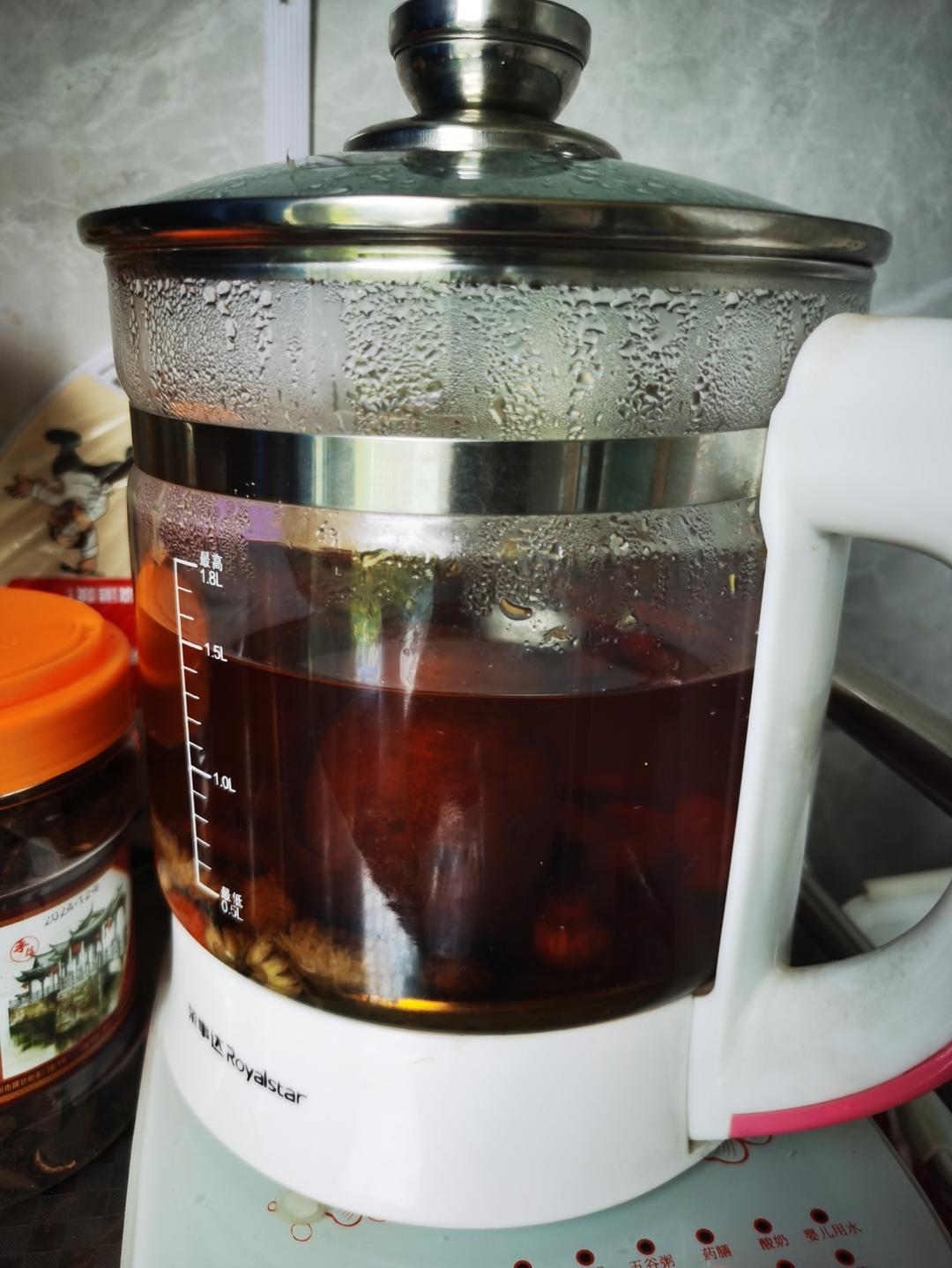 超级简单适合家庭的正宗广式罗汉果菊花凉茶