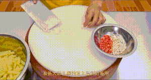 厨师长分享街边小吃：“狼牙土豆”，内附秘制辣椒粉配方的做法 步骤6