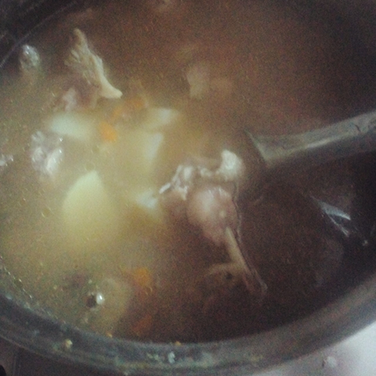 红枣枸杞淮山鸡汤