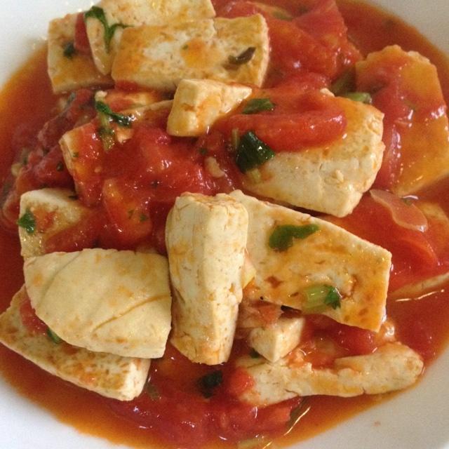 西红柿烧豆腐的做法