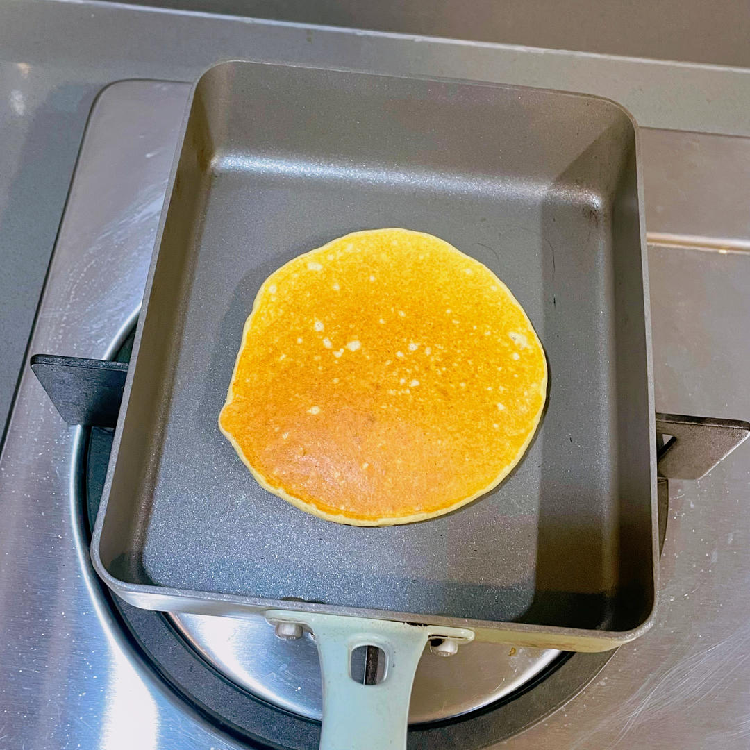 【减脂早餐】无油香蕉松饼（超简单）